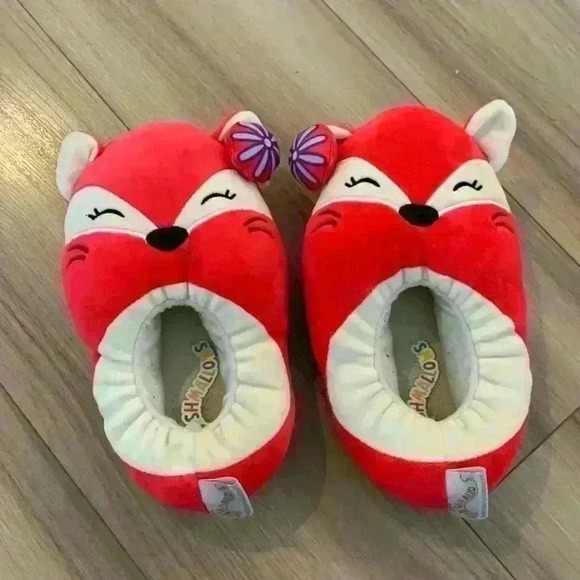 Squishmallows  slippers - Picture 1 of 7